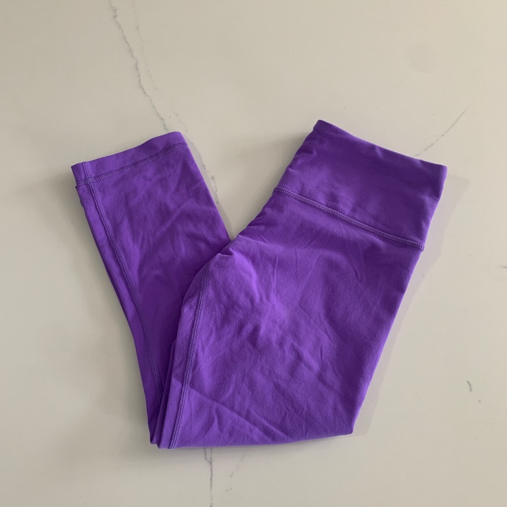 Lululemon purple cropped 23” leggings